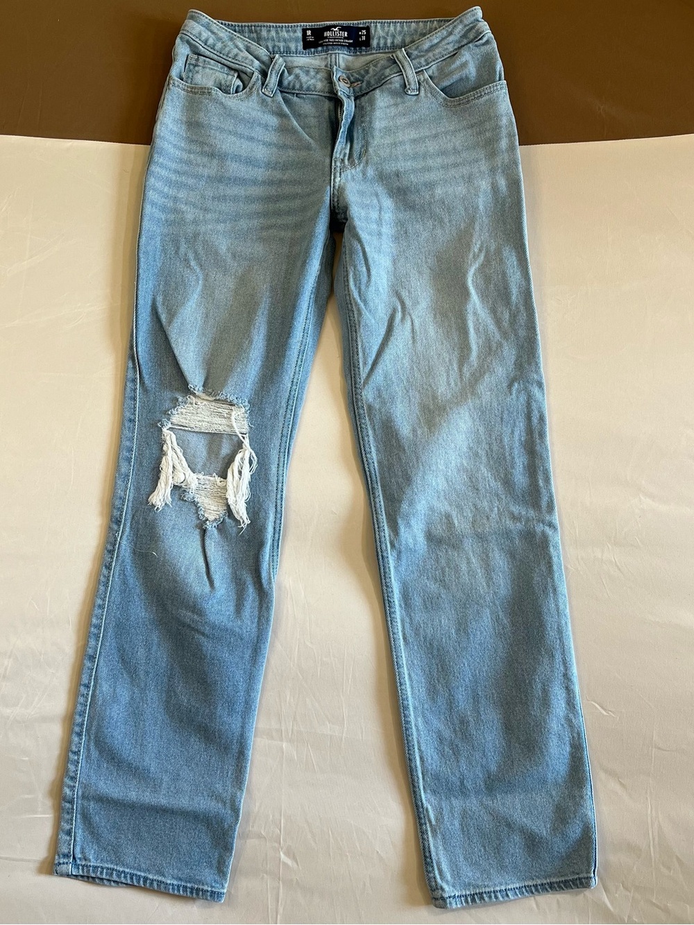 Hollister Light Blue Low-Rise '90s Vintage Straight Jeans
